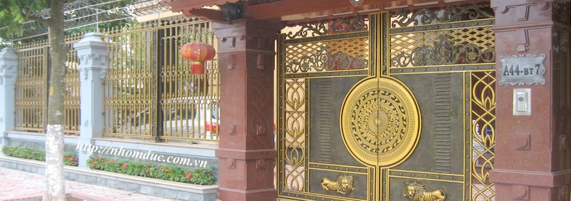 Mẫu cửa cổng nhôm đúc GAT 135 - Nhôm đúc Hà Nội