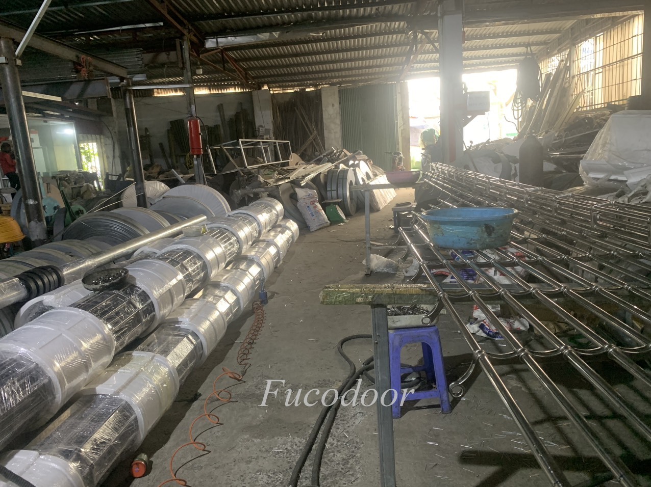 Cửa cuốn song ngang khớp thoáng INOX