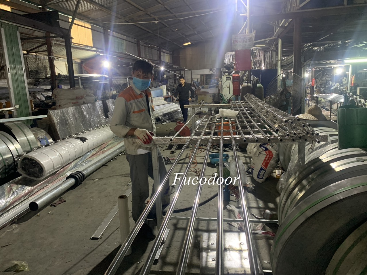 Cửa cuốn song ngang khớp thoáng INOX
